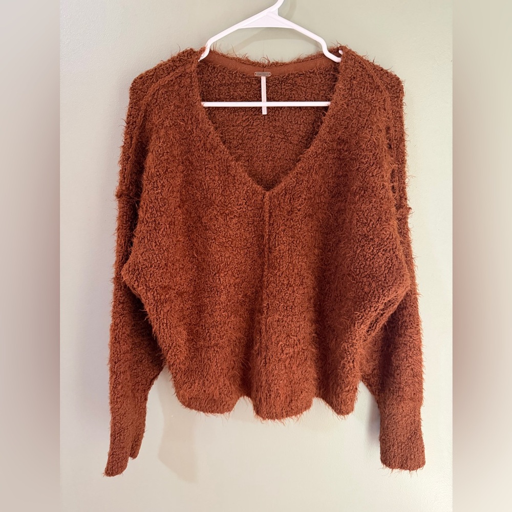 Free People Icing V Pullover in Mocha Java Rust XS